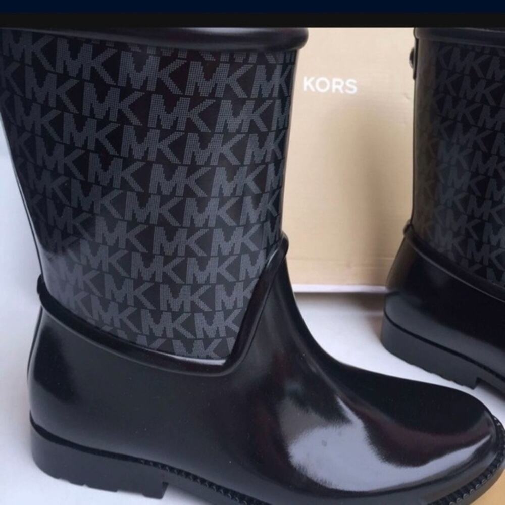 Michael kors girls boots waterproof/rain boots - Picture 1 of 4